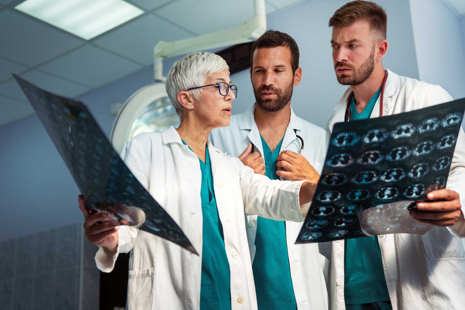 CT Scan vs. MRI: What’s the Difference and Which One Is Right for You?