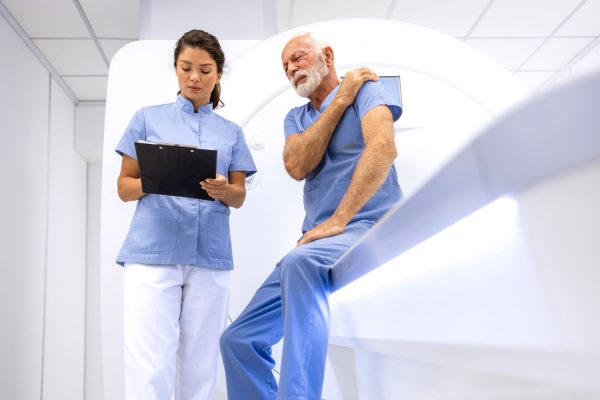 Shoulder MRI scan at IPMC radiology center in Philadelphia